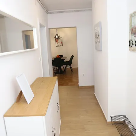Apartman Laura Karlovac Exterior photo