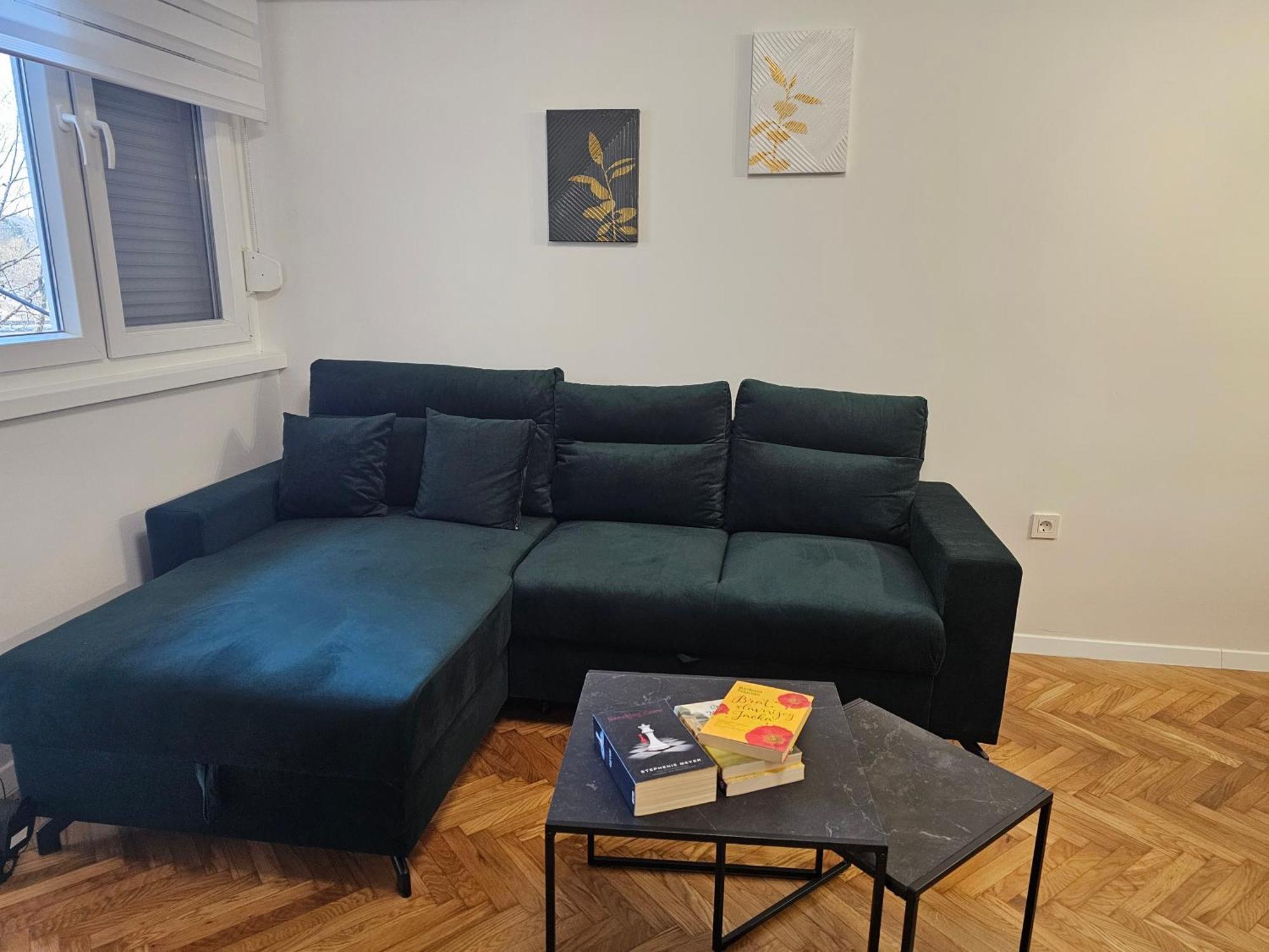 Laura Apartment